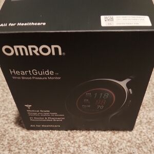 NIB OMRON HeartGuide Black Wrist Blood Pressure Monitor Large